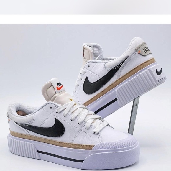 NEW !!!Nike Women's Court Legacy Lift Women
Casual Platform Shoes Sneaker - Picture 3 of 8